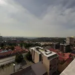 Vistaero Apartments - By Live-Easy