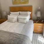 Sandton Accomodation Hydro Park