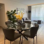 Tanelsa Apartment On West