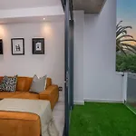 Comfy Nest - The Paramount 1