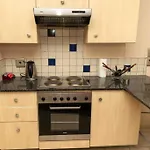 Budget Friendly Private With Wifi 3Km To Maboneng