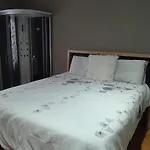 Slumberlake Guest House, Auckland Park