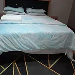 Slumberlake Guest House, Auckland Park