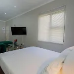 Johanesbg-Little Haven-3Min To N1-20/Mbs Wifi