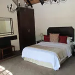 Thatchfoord Lodge