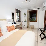 84 On Fourth Guest House