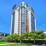 Sandton Skye 411
