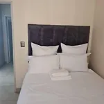 Cozy Apartment Jhb South