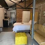 Maboneng The Urban Chic 346 -Unlimited Wifi