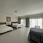 Elegant Guest House Sandton