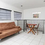 Roslin Apartments