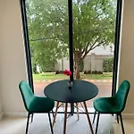 Oam The Paramount Rosebank Luxury One-Bedroom