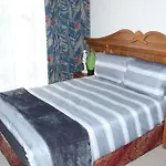 Deluxe 4 Bedroom Greek Apartment