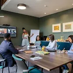 Home Suite Hotels Rosebank