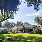 Fernpark Cottage, Fresh & Modern