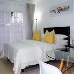 Fafi\'S Place