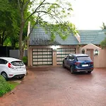 Fafi\'S Place