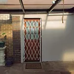 Issa Guest Cottage