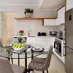 Sandton Apartment 15 West Road South
