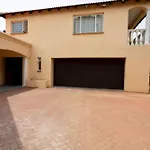 Sahara Guest House