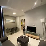 Easy Stay - The Median Rosebank
