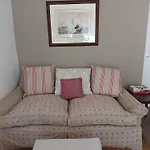 French Country Chic Close To Hyde Park