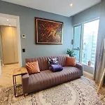 Modern 1Br Apt Near Sandton City No Loadshedding