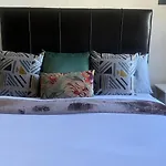 Sizanazo Guest House - Double Room