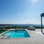 Park Central Rosebank 2 Bedroom Apartment