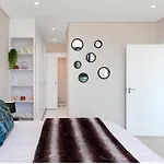 1 Bedroom Apartment In Sandton