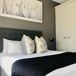 Cag The Vantage Rosebank