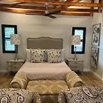 Guest Suite In Leafy Morningside