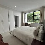 Elegant Guest House Sandton