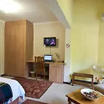 Thatchfoord Lodge