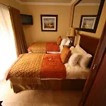 Le Cozmo Guesthouse