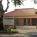 Houghton Guest House