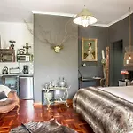 Festina Lente Guesthouse