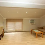 Mount Royal 47 Large 1 Bed With Balcony