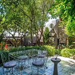 Festina Lente Guesthouse