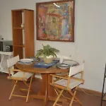 Pender House Cottage Melrose