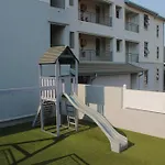 Spacious 2 Bed 2 Bath Apartment Wi-Fi Netflix Backup Power
