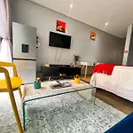 Cozy Condo In The Heart Of Maboneng