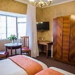 5Th Avenue Gooseberry Guest House