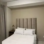 Tyrwhitt Apartment