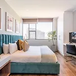New Luxury Spacious Apartment