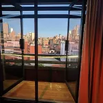 8Th On Cityscapes - A Hallmark House Apartments