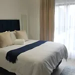 Deep Blue 2 Bed Apartment In An Estate