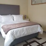 Zwelibanzi Guesthouse