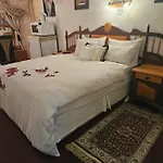 The Royal Guest Lodge