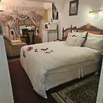 The Royal Guest Lodge